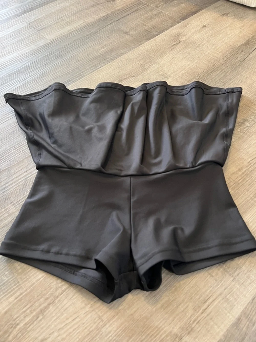 Rebel Athletic Legendary Flouncy in Black Crystal size AXS - Picture 6 of 10